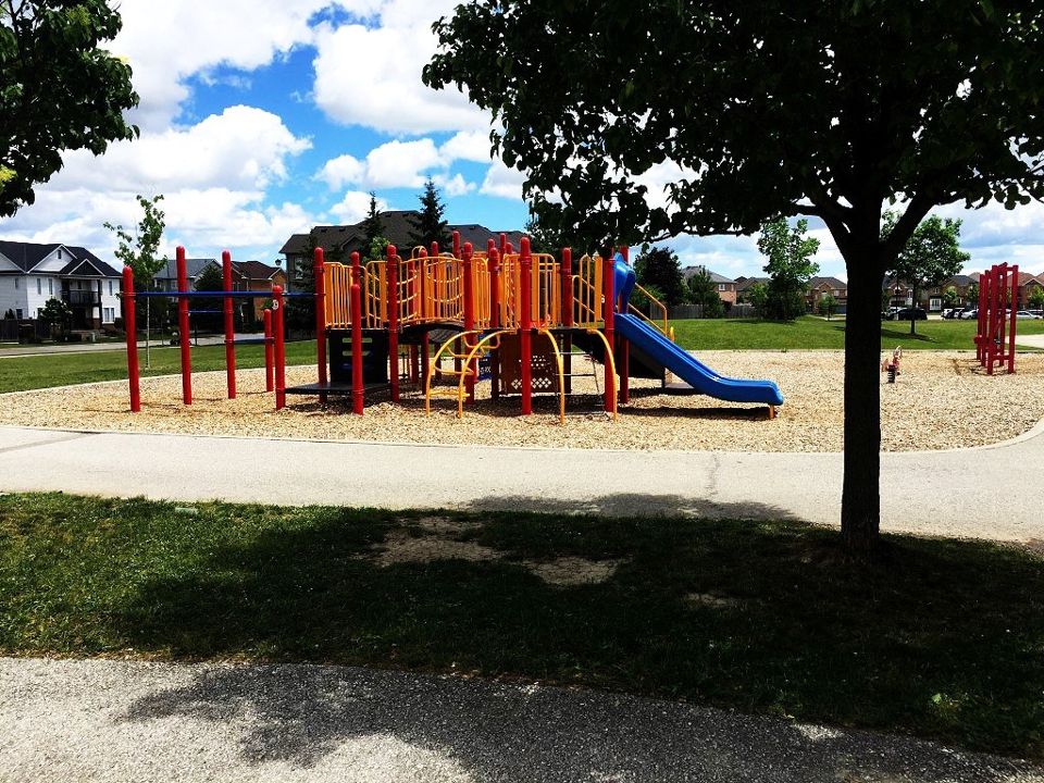 Dempsey Neighbourhood Park