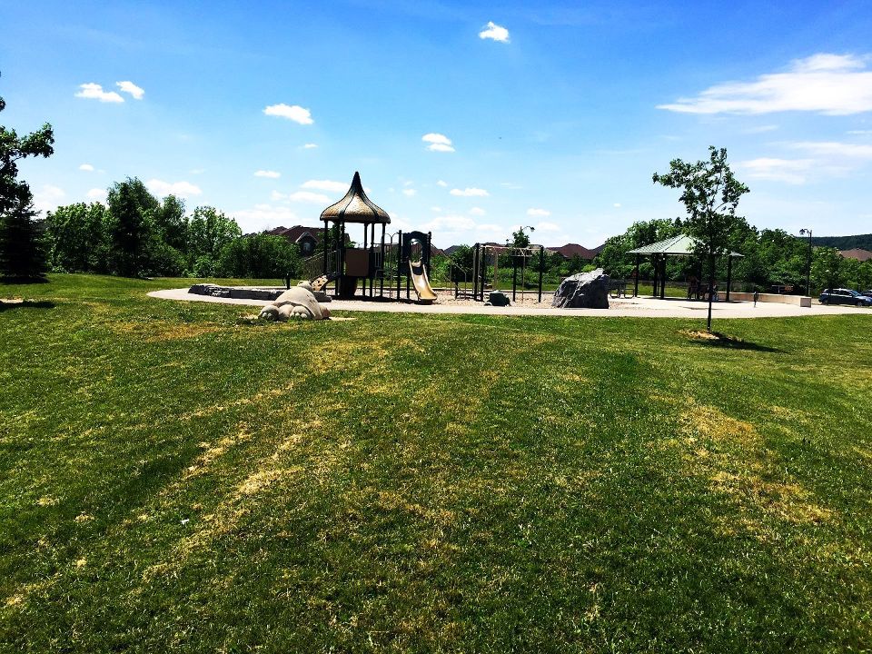 Scott Neighbourhood Park West