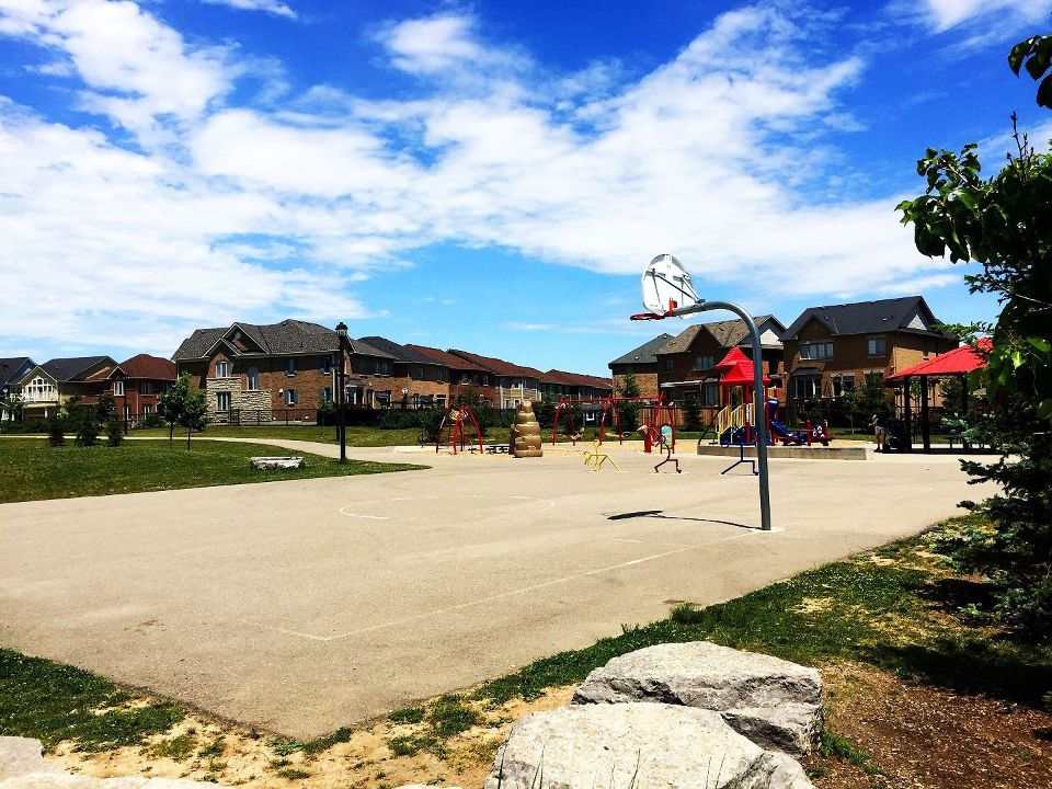 Scott Neighbourhood Park East