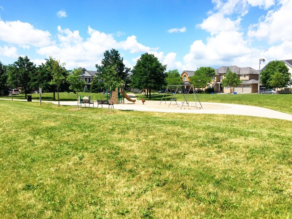 Oakview Park