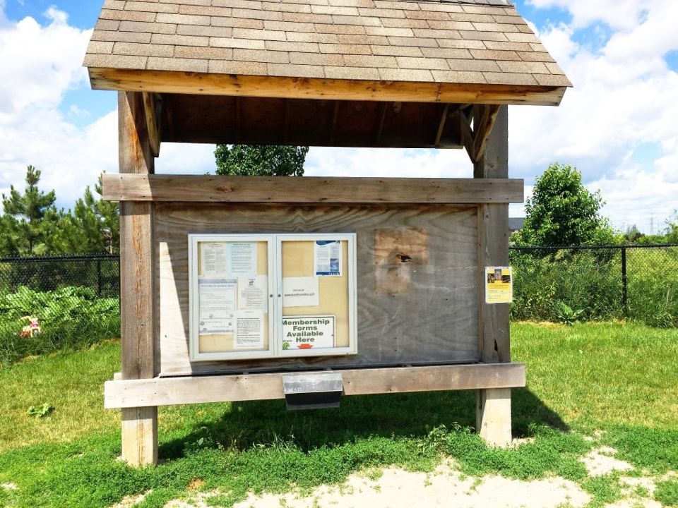 Cedar Hedge Park - West (off Leash Dog Park)