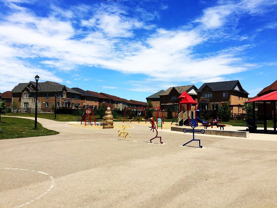 Scott Neighbourhood Park East