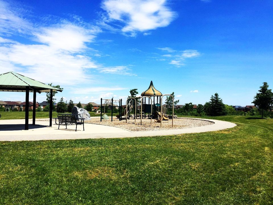 Scott Neighbourhood Park West