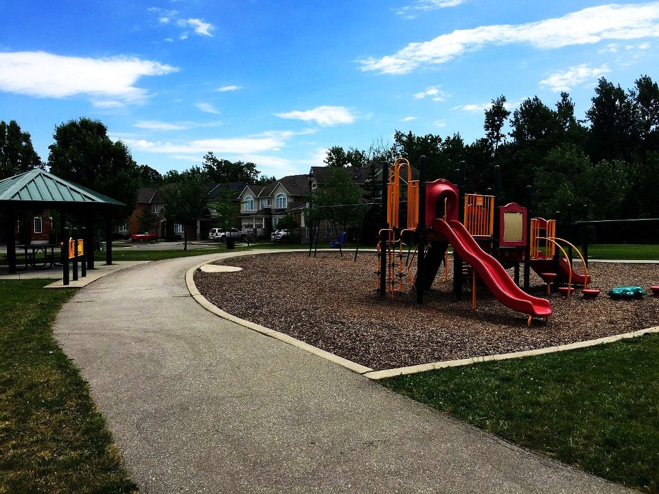 Luxton Park